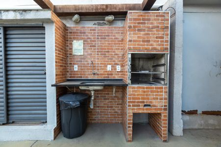 Apartamento à venda com 40m², 2 quartos e sem vagaÁrea comum - Churrasqueira