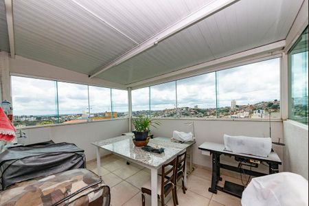 Apartamento à venda com 133m², 2 quartos e 2 vagas Apartamento à venda com 133m², 2 quartos e 2 vagasÁrea de Serviço