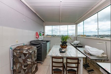 Apartamento à venda com 133m², 2 quartos e 2 vagas Apartamento à venda com 133m², 2 quartos e 2 vagasÁrea de Serviço