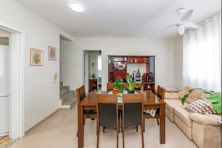 Apartamento à venda com 133m², 2 quartos e 2 vagas Apartamento à venda com 133m², 2 quartos e 2 vagasSala