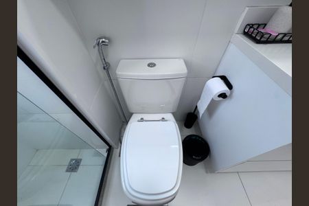 Apartamento à venda com 80m², 2 quartos e 1 vagaSuíte - Banheiro