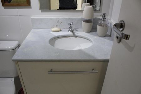 Apartamento à venda com 60m², 2 quartos e 1 vagaBanheiro do Quarto 2