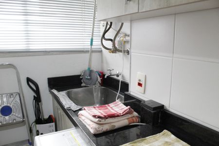 Apartamento à venda com 60m², 2 quartos e 1 vagaÁrea de Serviço