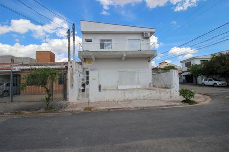 Studio para alugar com 40m², 1 quarto e sem vaga Studio para alugar com 40m², 1 quarto e sem vagaFachada