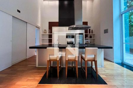 Apartamento à venda com 70m², 2 quartos e 1 vaga Apartamento à venda com 70m², 2 quartos e 1 vagaÁrea comum - Salão de festas