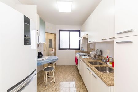 Apartamento à venda com 136m², 4 quartos e 3 vagasCozinha