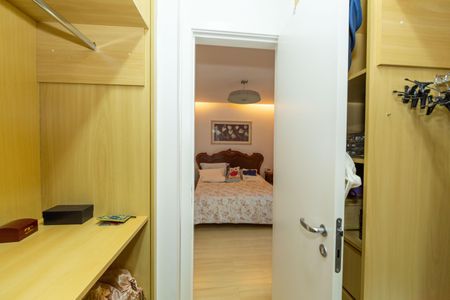 Apartamento à venda com 136m², 4 quartos e 3 vagasCloset do quarto 3