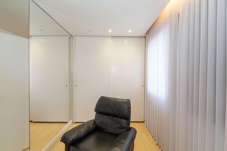 Apartamento à venda com 136m², 4 quartos e 3 vagasQuarto 3