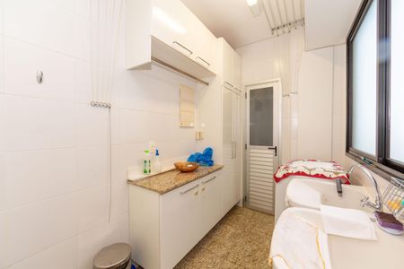 Apartamento à venda com 136m², 4 quartos e 3 vagasÁrea de Serviço