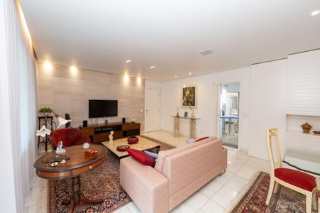 Apartamento à venda com 136m², 4 quartos e 3 vagasSala