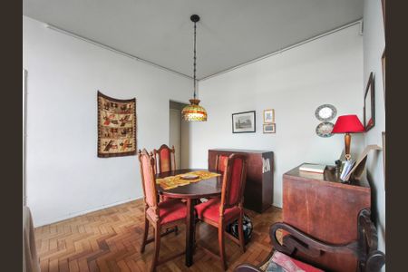 Apartamento à venda com 136m², 4 quartos e 1 vagaSala