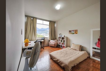 Apartamento à venda com 136m², 4 quartos e 1 vagaQuarto 1