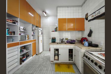 Apartamento à venda com 136m², 4 quartos e 1 vagaCozinha