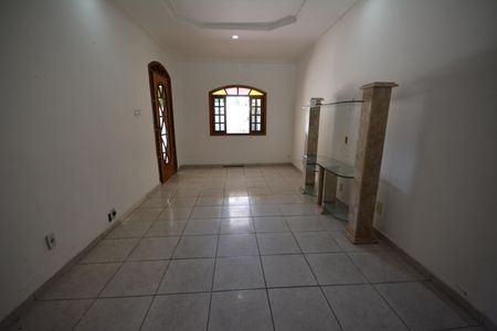 Sala de casa para alugar com 4 quartos, 280m² em Campo Grande, Rio de Janeiro