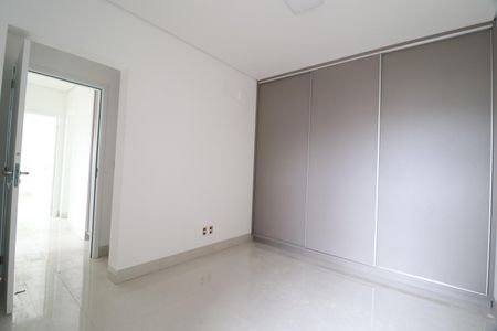 Apartamento para alugar com 137m², 3 quartos e 2 vagasQuarto 3 - Suíte