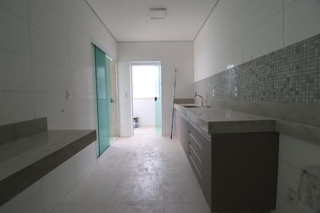 Apartamento para alugar com 137m², 3 quartos e 2 vagasCozinha