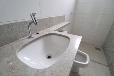 Apartamento para alugar com 137m², 3 quartos e 2 vagasBanheiro do Quarto 2