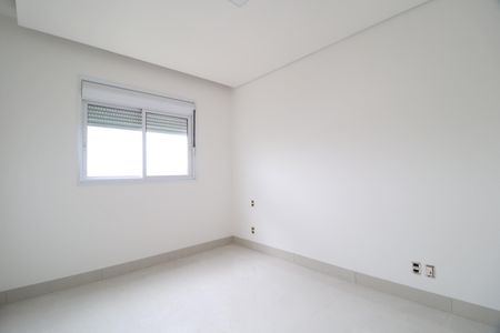Apartamento para alugar com 137m², 3 quartos e 2 vagasQuarto 2 - Suíte