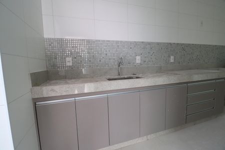 Apartamento para alugar com 137m², 3 quartos e 2 vagasCozinha