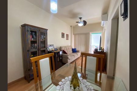 Apartamento à venda com 70m², 2 quartos e 1 vagaSala