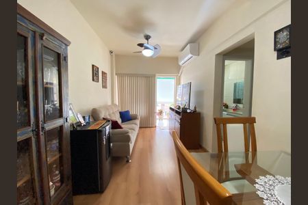 Apartamento à venda com 70m², 2 quartos e 1 vagaSala