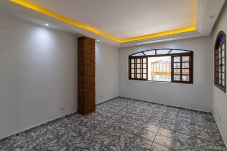 Sala de casa para alugar com 3 quartos, 270m² em Jardim Las Vegas, Guarulhos