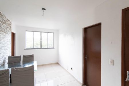 Sala de apartamento para alugar com 2 quartos, 50m² em Campo Grande, Rio de Janeiro