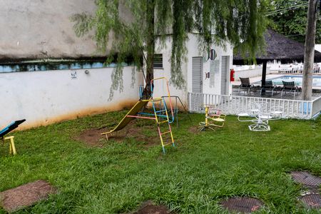 Apartamento para alugar com 50m², 2 quartos e 1 vaga Apartamento para alugar com 50m², 2 quartos e 1 vagaÁrea comum - Playground