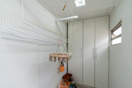 Apartamento à venda com 89m², 3 quartos e 1 vaga Apartamento à venda com 89m², 3 quartos e 1 vagaLavanderia