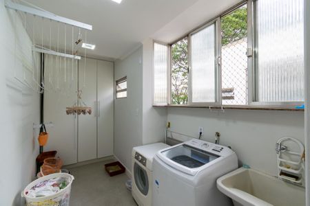 Apartamento à venda com 89m², 3 quartos e 1 vaga Apartamento à venda com 89m², 3 quartos e 1 vagaLavanderia