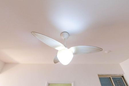 Apartamento à venda com 52m², 2 quartos e sem vaga Apartamento à venda com 52m², 2 quartos e sem vagaSala