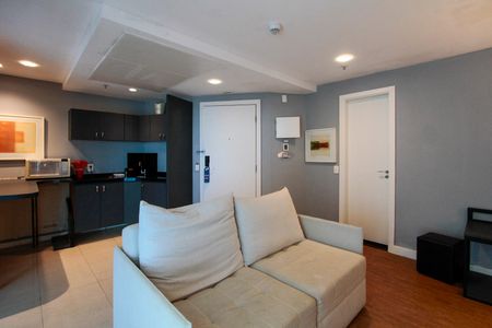 Sala de apartamento à venda com 1 quarto, 60m² em Barra da Tijuca, Rio de Janeiro