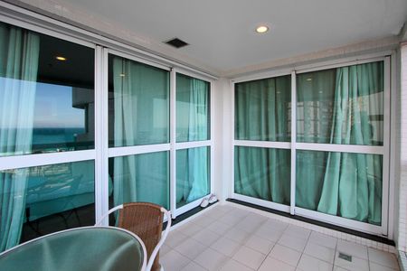 Apartamento à venda com 60m², 1 quarto e 1 vagaVaranda