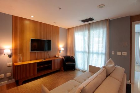 Sala de apartamento à venda com 1 quarto, 60m² em Barra da Tijuca, Rio de Janeiro