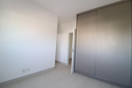 Apartamento para alugar com 137m², 3 quartos e 2 vagasQuarto 2 - Suíte