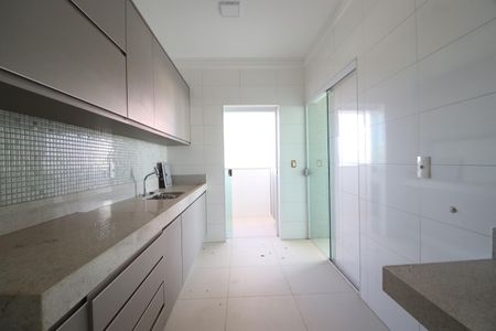 Apartamento para alugar com 137m², 3 quartos e 2 vagasCozinha