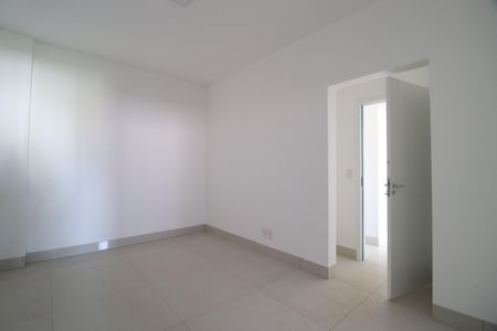 Apartamento para alugar com 137m², 3 quartos e 2 vagasQuarto 3 - Suíte