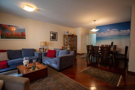 Apartamento à venda com 120m², 3 quartos e 2 vagas Apartamento à venda com 120m², 3 quartos e 2 vagasSala