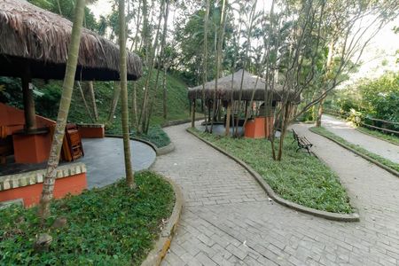 Apartamento à venda com 160m², 3 quartos e 2 vagas Apartamento à venda com 160m², 3 quartos e 2 vagasÁrea comum - Churrasqueira