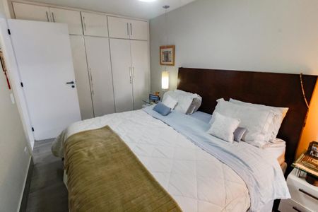 Apartamento à venda com 160m², 3 quartos e 2 vagas Apartamento à venda com 160m², 3 quartos e 2 vagasSuíte 2