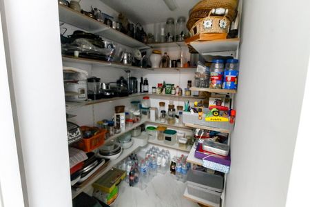 Apartamento à venda com 160m², 3 quartos e 2 vagas Apartamento à venda com 160m², 3 quartos e 2 vagasDespensa