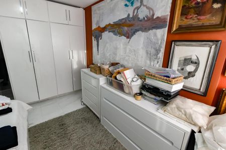 Apartamento à venda com 160m², 3 quartos e 2 vagas Apartamento à venda com 160m², 3 quartos e 2 vagasQuarto 1