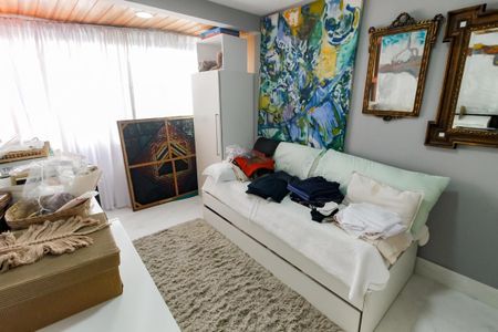 Apartamento à venda com 160m², 3 quartos e 2 vagas Apartamento à venda com 160m², 3 quartos e 2 vagasQuarto 1