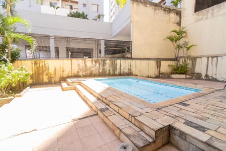 Apartamento para alugar com 60m², 2 quartos e 1 vagaÁrea comum - Piscina