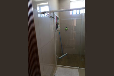 Casa à venda com 450m², 4 quartos e 2 vagasBanheiro