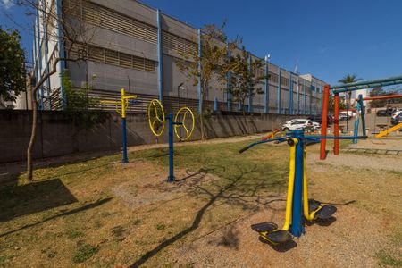 Apartamento para alugar com 55m², 2 quartos e 1 vagaÁrea comum - Playground