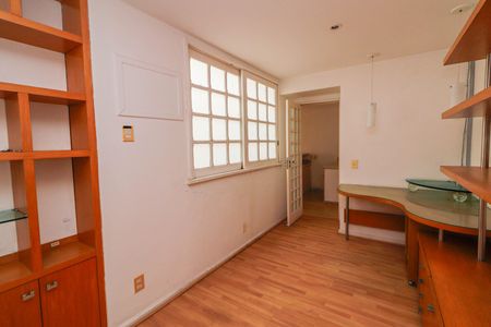 Apartamento para alugar com 626m², 4 quartos e 3 vagasCorredor
