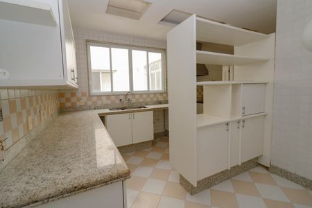 Apartamento para alugar com 626m², 4 quartos e 3 vagasCozinha