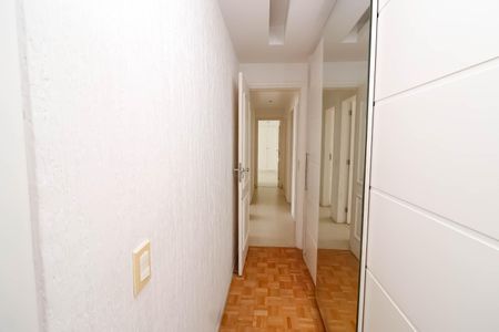 Apartamento para alugar com 626m², 4 quartos e 3 vagasCorredor