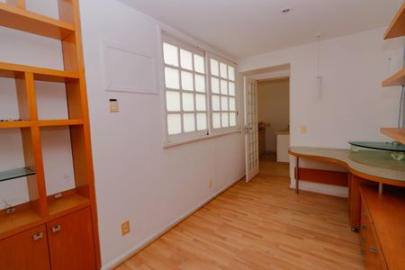 Apartamento para alugar com 626m², 4 quartos e 3 vagasCorredor